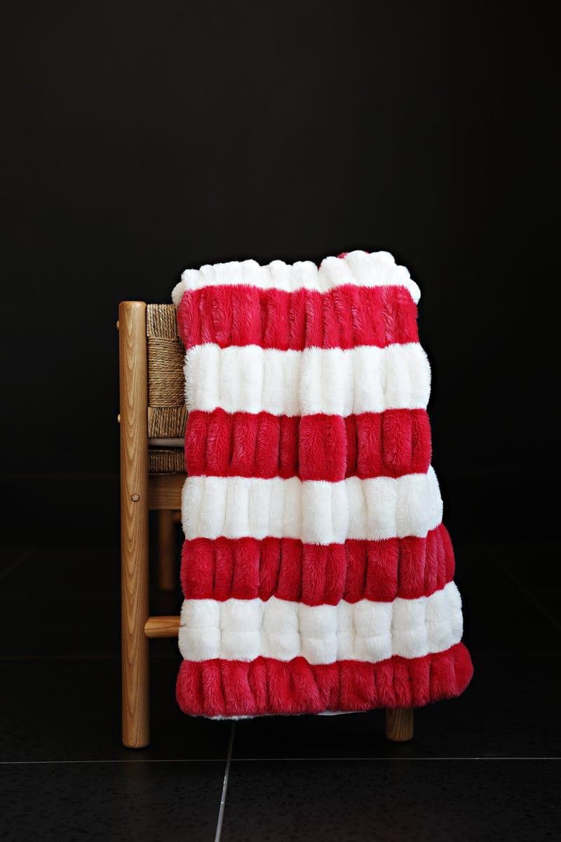 Hugs Cherry Blanket