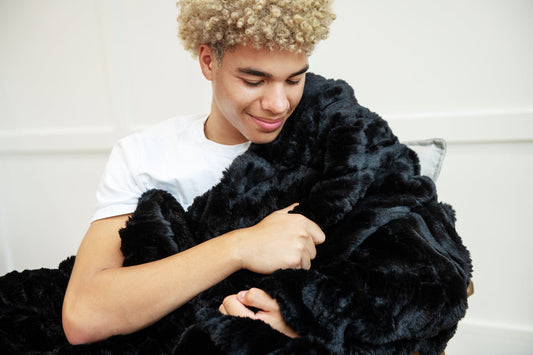 Sculpted Plush Black Blanket