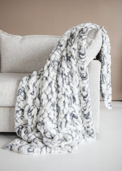 Hugs Marble Pewter Blanket