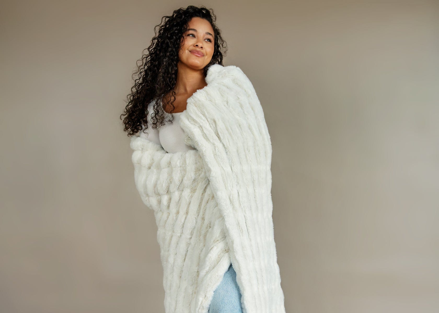 Hugs Snowcapped Coconut Blanket