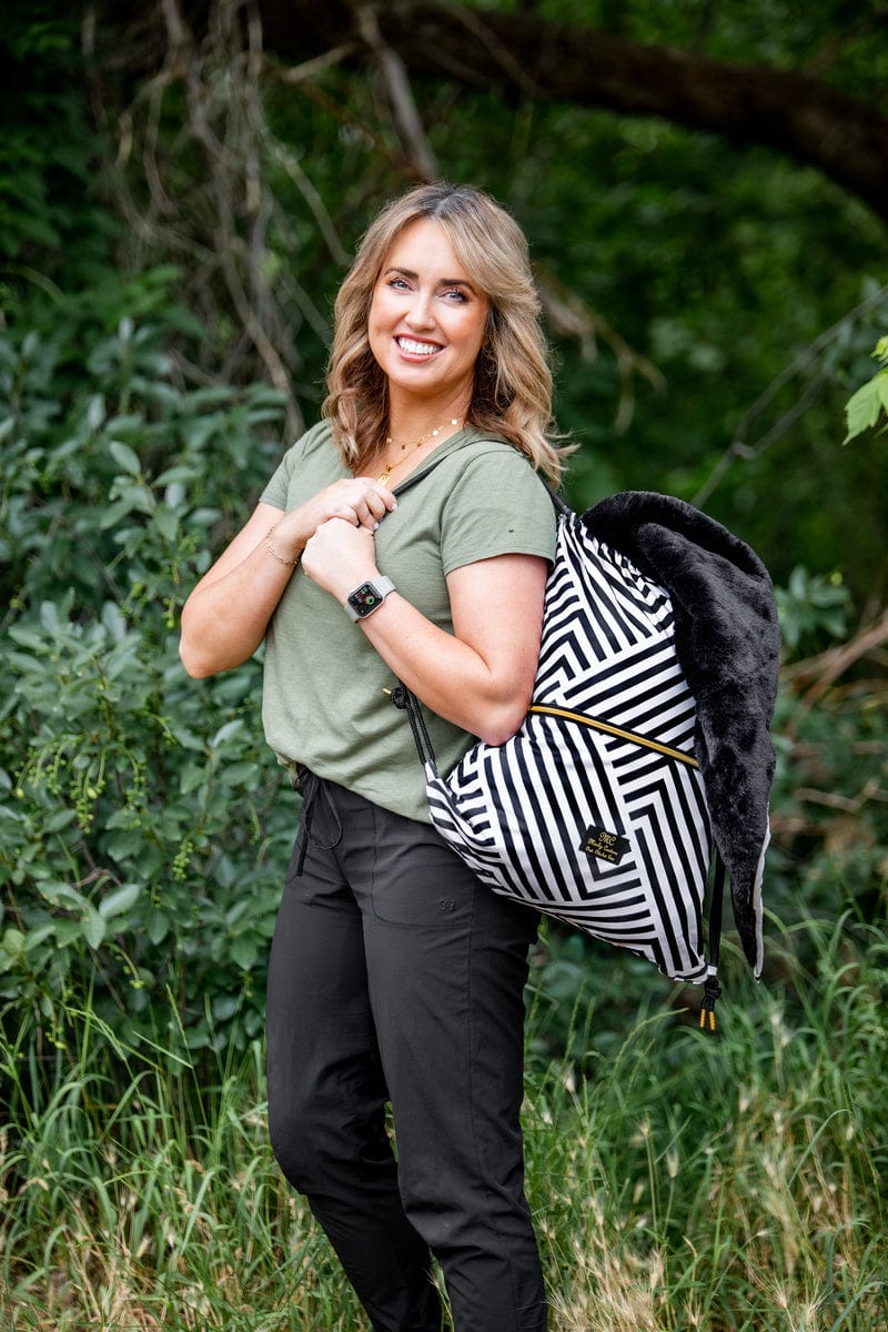 Everywhere Blanket - Black Geo